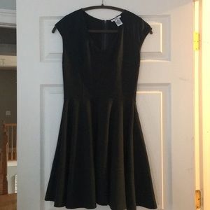 Dark green bar III dress